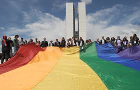DIREITOS DOS HOMOSSEXUAIS Justiça autoriza mudança de sexo e nome
